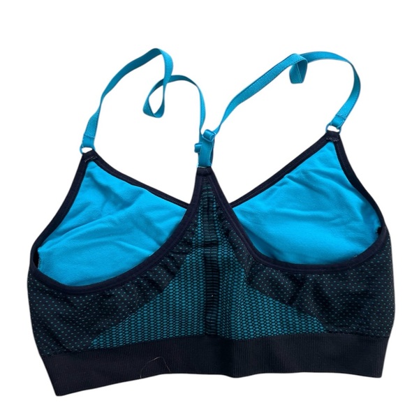 2 champions sports bras - Picture 4 of 7